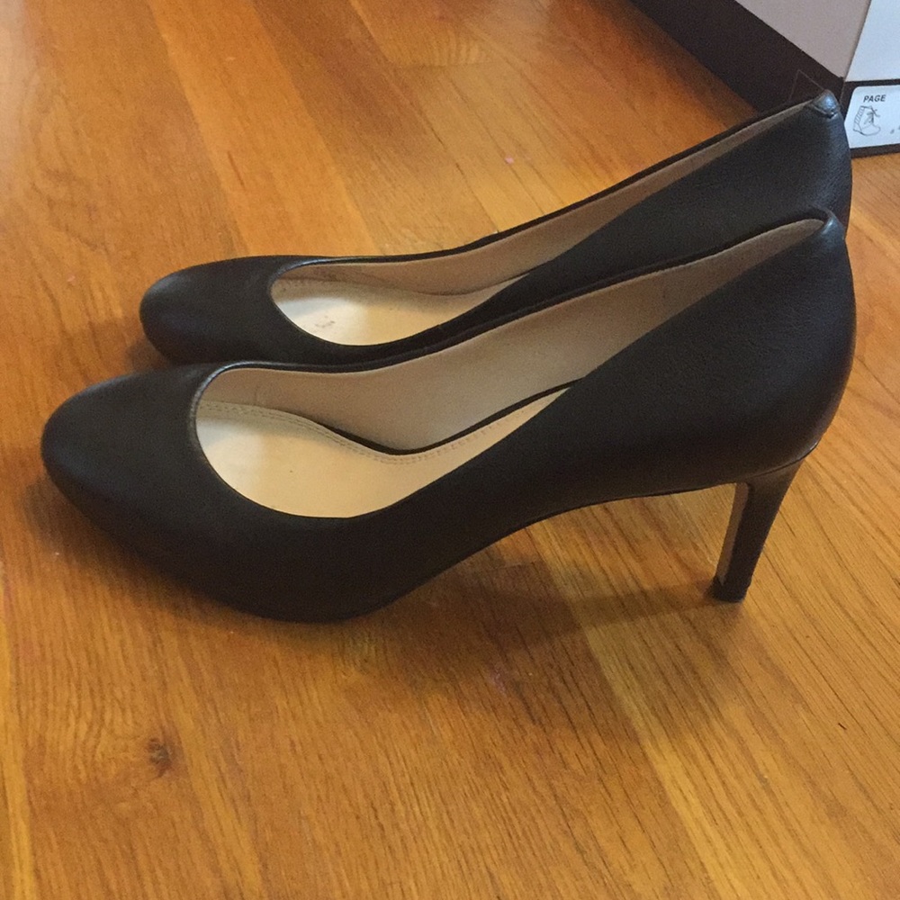Banana Republic black size 8.5
